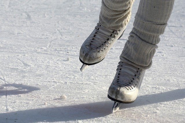 Ice Skating in Millennium Park: An Active Way to Get in the Holiday Spirit